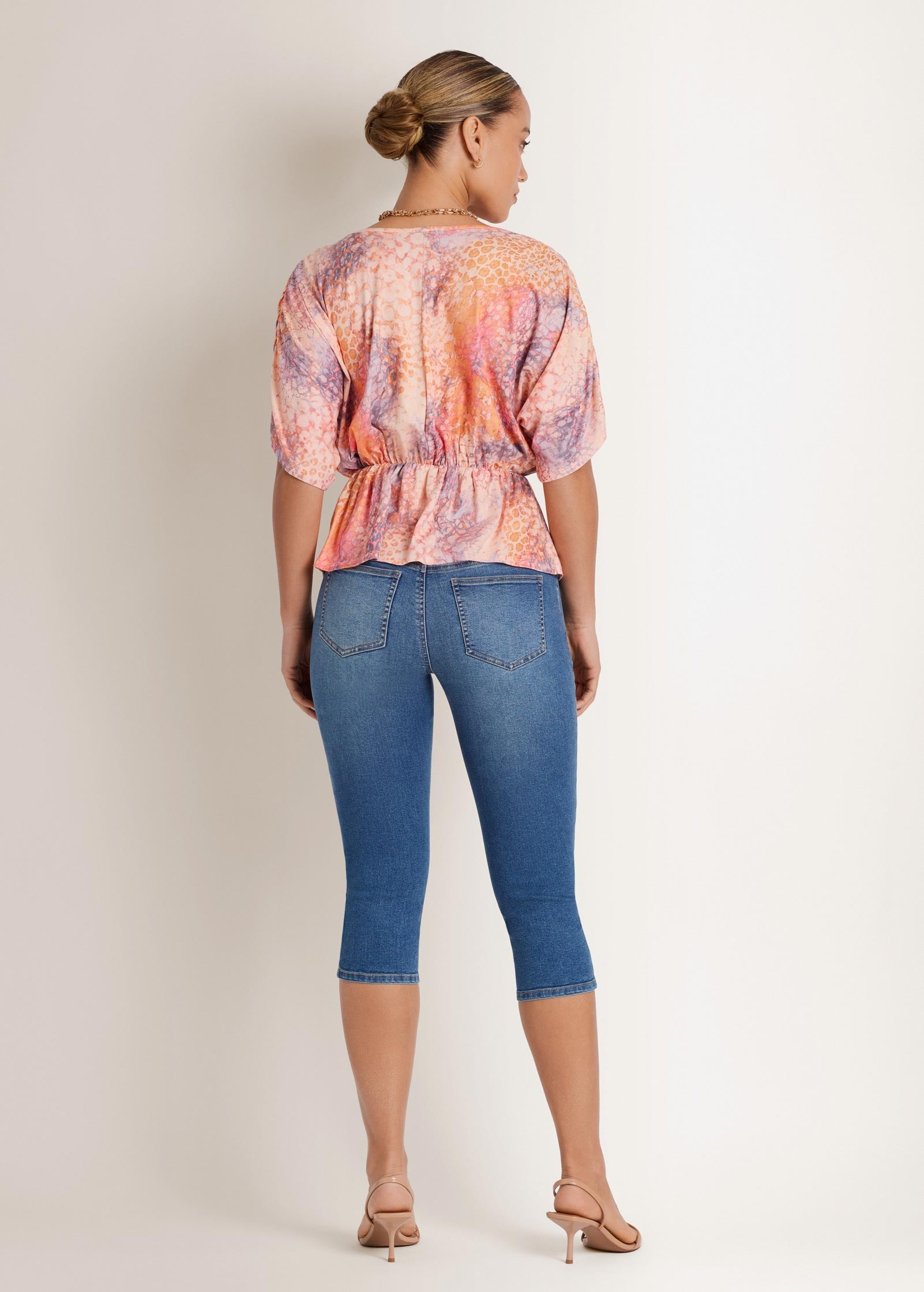 Cindy Capri Jeans - Medium Wash